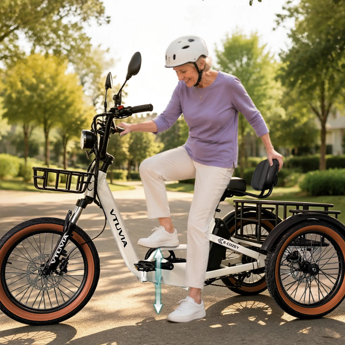 VTUVIA E-Cozy Electric Trike