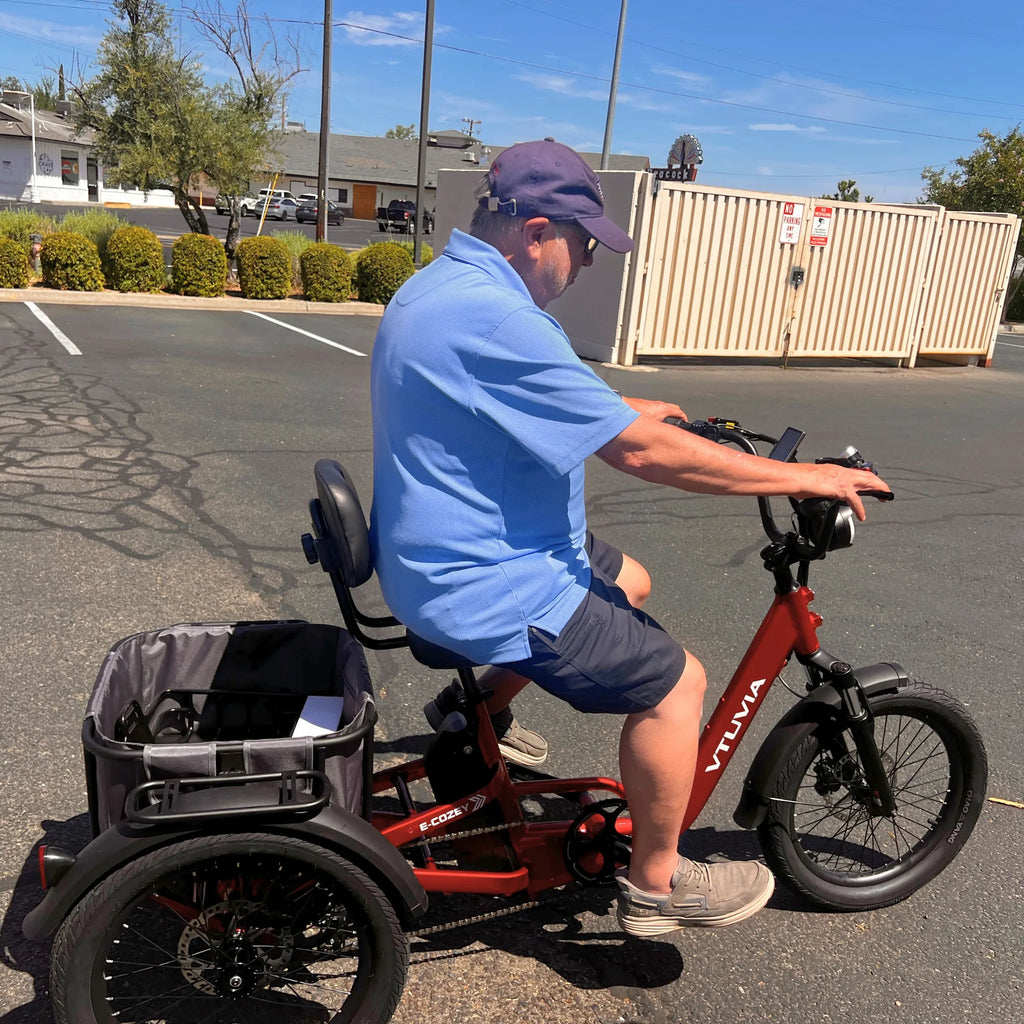 VTUVIA E-Cozy Electric Trike